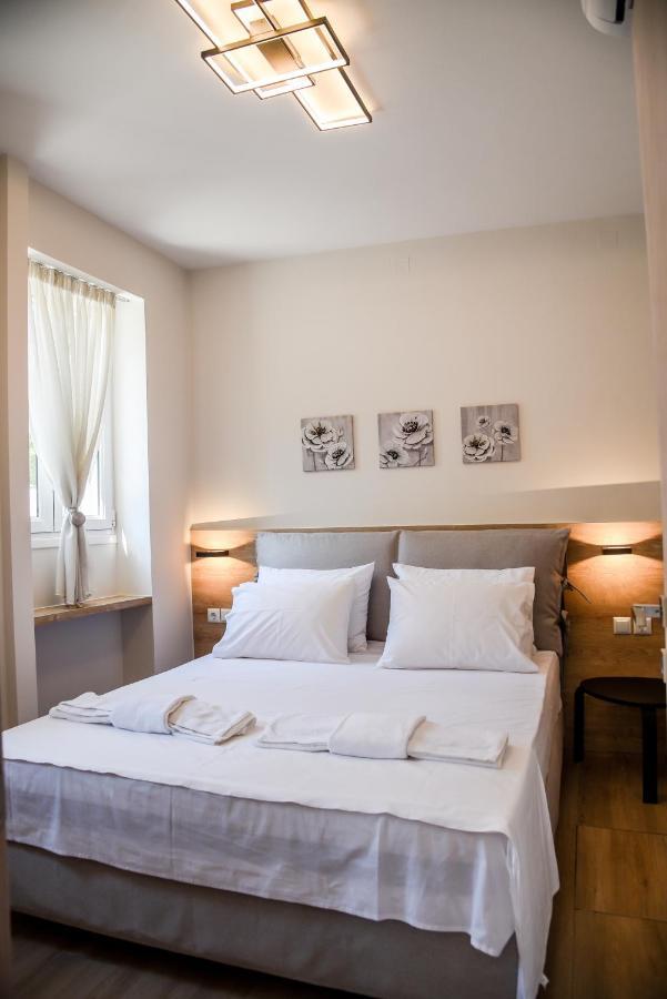 Chrysanthi'S Apartment Preveza Bagian luar foto