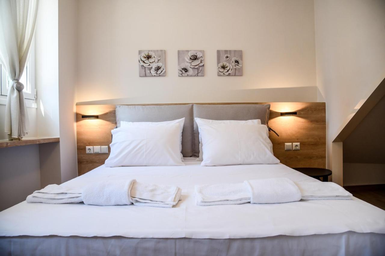 Chrysanthi'S Apartment Preveza Bagian luar foto