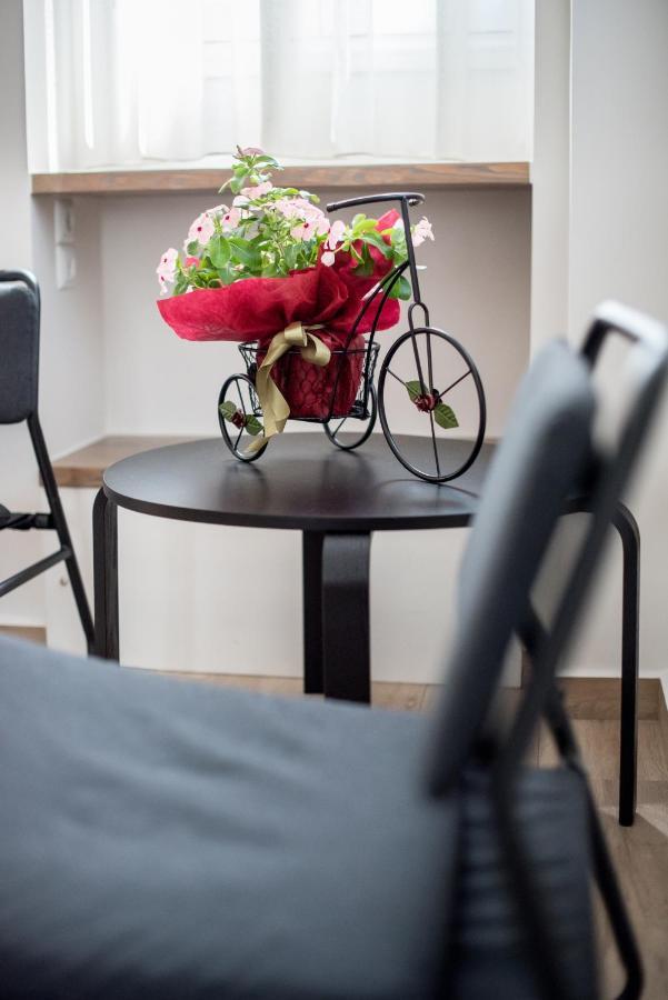 Chrysanthi'S Apartment Preveza Bagian luar foto